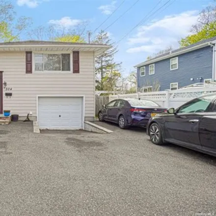Buy this 5 bed house on 304 Islip Avenue in Islip, NY 11751