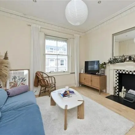 Image 1 - 47 Clanricarde Gardens, London, W2 4JH, United Kingdom - Apartment for sale