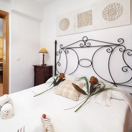 Rent this 2 bed apartment on 29760 Vélez-Málaga