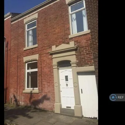 Image 3 - 45 Albert Road, Preston, PR1 6DE, United Kingdom - Townhouse for rent