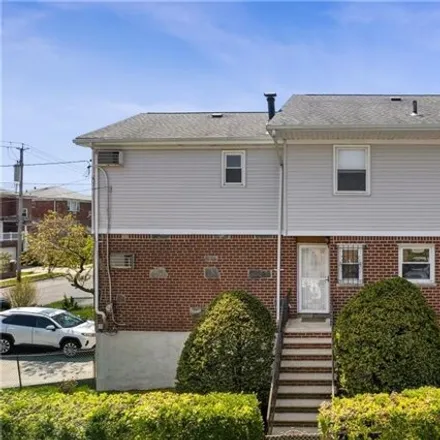 Buy this 3 bed house on 2359 Wickham Avenue in New York, NY 10469