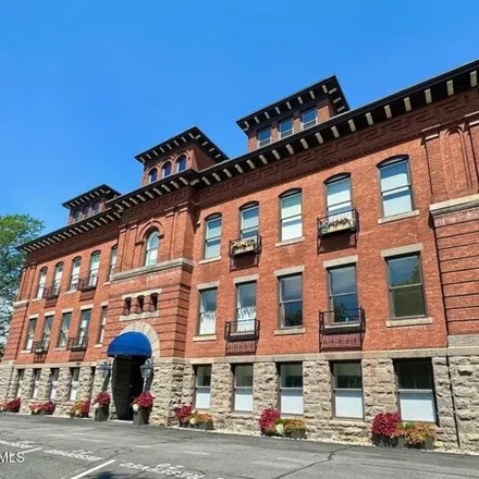Rent this 2 bed condo on 77 Van Dam Street in City of Saratoga Springs, NY 12866