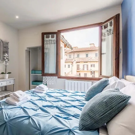 Rent this 2 bed apartment on Via Guelfa 146 R in 50129 Florence FI, Italy
