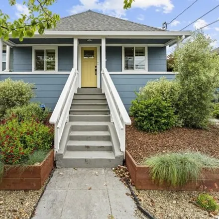 Buy this 3 bed house on 871 43rd Street in Oakland, CA 94609