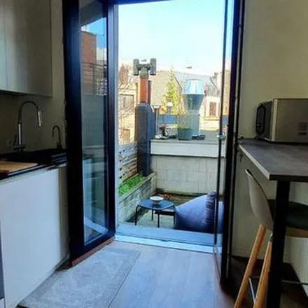 Rent this 2 bed apartment on De Burburestraat 25 in 29, 33
