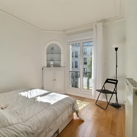 Rent this 1 bed apartment on 7 Rue Cochin in 75005 Paris, France