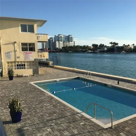 Buy this studio condo on 6484 Indian Creek Drive in Miami Beach, FL 33141