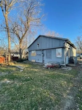 Buy this 2 bed house on West Jones Road in Independence, MO 64050