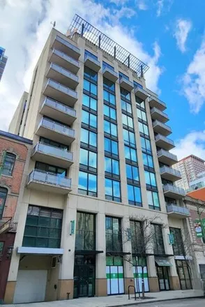 Buy this 1 bed condo on 744 North Clark Street in Chicago, IL 60654