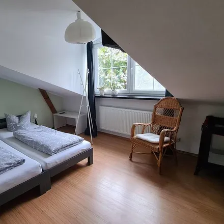 Rent this 3 bed townhouse on Berlin Ostbahnhof in Mitteltunnel, 10243 Berlin