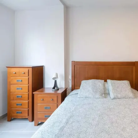 Rent this 3 bed room on Avinguda del Cardenal Costa in 8, Avenida Cardenal Costa