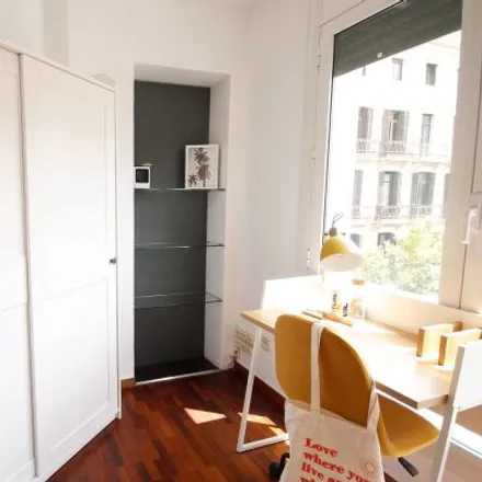 Image 7 - Carrer de Balmes, 79 B, 08001 Barcelona, Spain - Room for rent