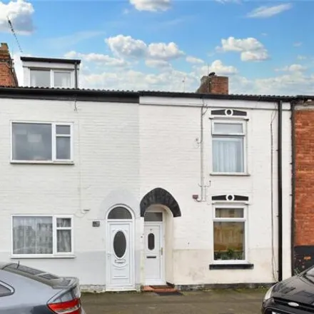 Buy this 4 bed townhouse on Arthur Street in Hull, HU3 6BJ