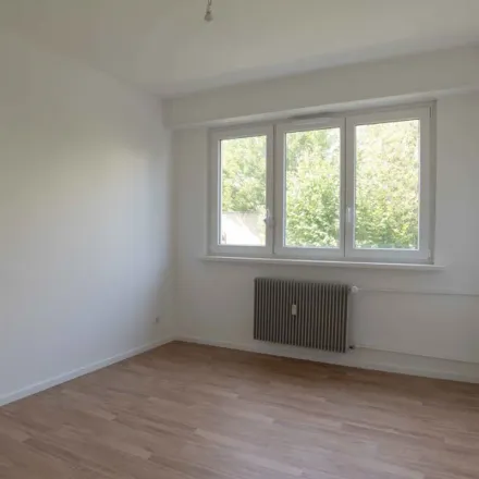 Rent this 3 bed apartment on 12 Rue de Bruebach in 68100 Mulhouse, France