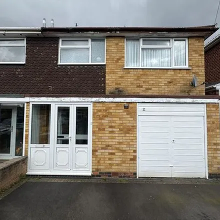 Rent this 3 bed duplex on 7 Allesley Road in Kineton Green, B92 7ED