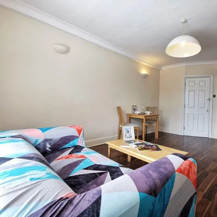 Rent this 1 bed apartment on Willesden Green Library in High Road, Willesden Green