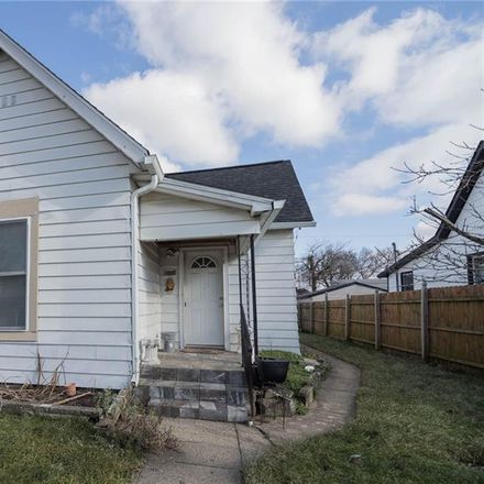 Rent this 3 bed house on 1535 South Richland Street in Indianapolis, IN 46221