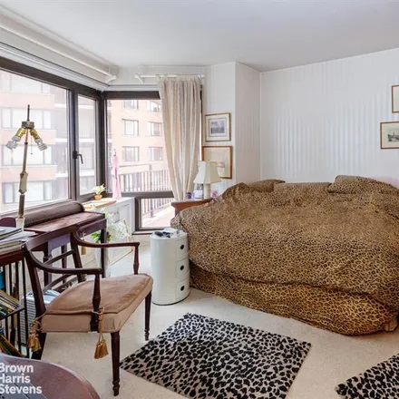 Image 4 - 60 SUTTON PLACE SOUTH 7FS in New York - Townhouse for sale