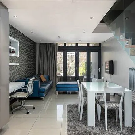 Image 3 - Cecil Avenue, Melrose, Rosebank, 2121, South Africa - Apartment for rent
