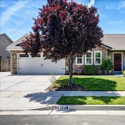 Buy this 4 bed house on 1539 Spyglass Drive in Lemoore, CA 93245