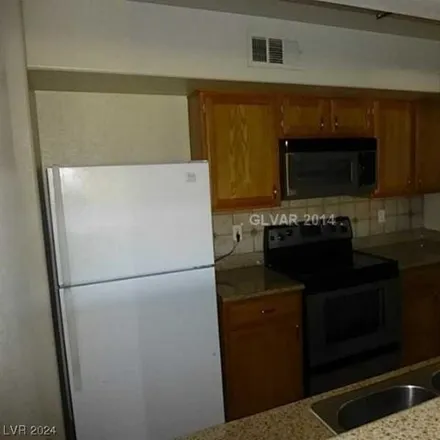 Image 4 - West Sunset Road, Spring Valley, NV 89113, USA - Condo for sale