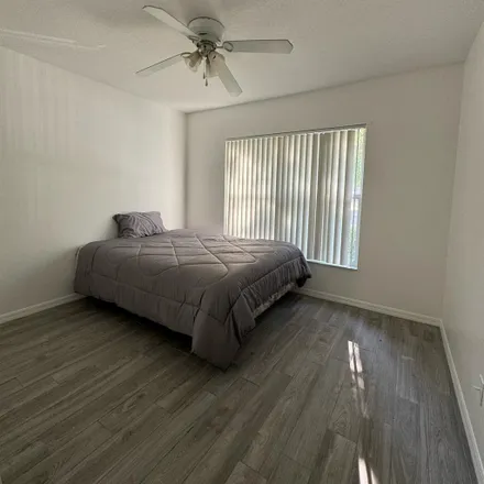 Rent this 1 bed room on 1405 South Saint Cloud Avenue in Abbey Grove, Hillsborough County