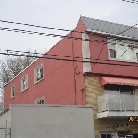 Image 2 - 121 Garfield Avenue, Jersey City, NJ 07305, USA - House for rent