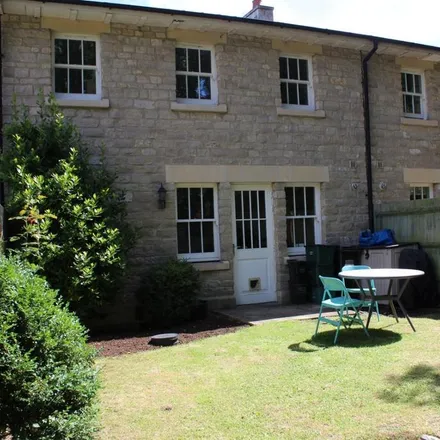 Rent this 3 bed townhouse on Kempthorne Lane in Bath, BA2 5DX
