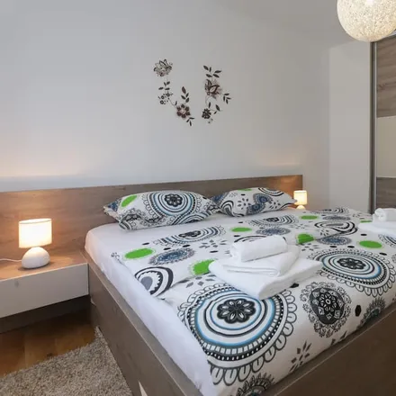 Rent this 3 bed house on 21212 Grad Kaštela