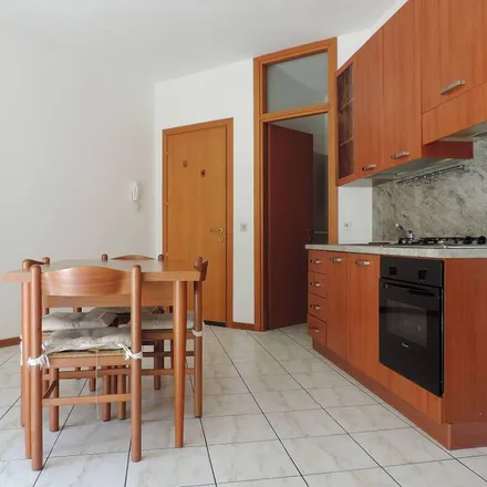 Image 3 - Via Enrico Toti 34, 23100 Sondrio SO, Italy - Apartment for rent