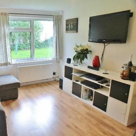 Rent this 1 bed room on Bethersden Close in London, BR3 1PD