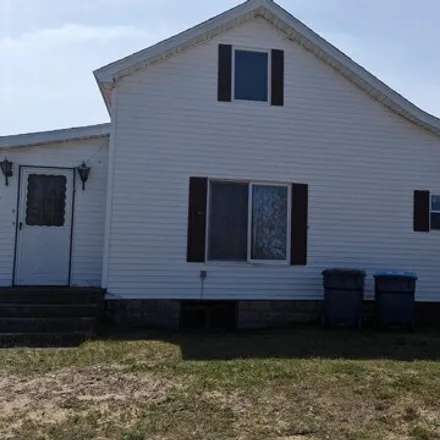 Buy this 2 bed house on 2082 South Pere Marquette Highway in Pere Marquette Charter Township, MI 49431