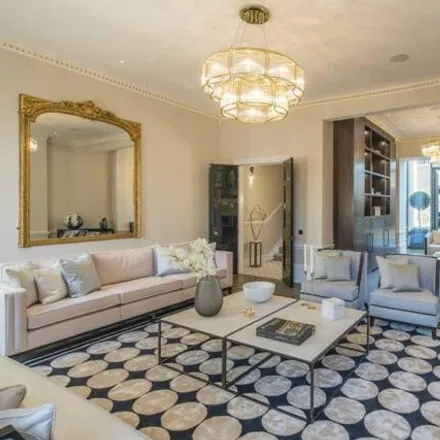 Image 1 - 72 Chester Square, London, SW1W 9DU, United Kingdom - Townhouse for sale