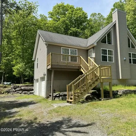 Buy this 3 bed house on 308 Falling Waters Boulevard in Westcolang Park, Lackawaxen Township