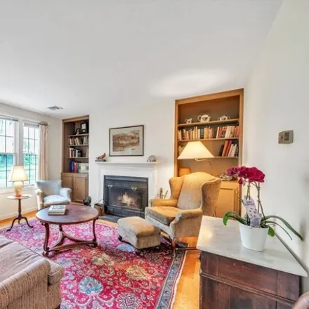 Image 4 - 1;2 Amity Place, Amherst, MA 01004, USA - Condo for sale