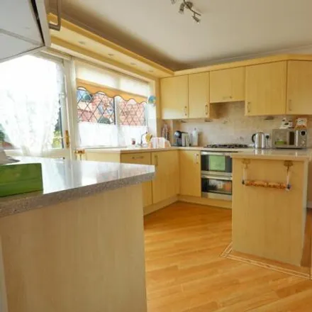 Image 3 - 1 Lillywhite Close, Burgess Hill, RH15 8TF, United Kingdom - House for sale