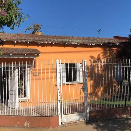 Buy this 3 bed house on Roque Sáenz Peña 1504 in Rafael Calzada, Argentina