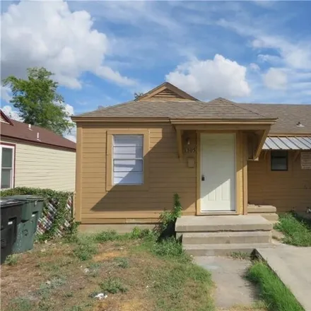 Rent this 2 bed house on 1327 South 5th Street in Temple, TX 76504