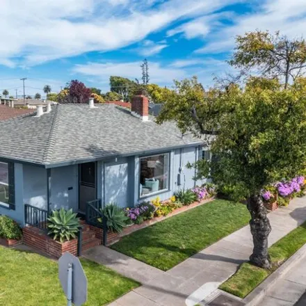 Buy this 3 bed house on 218 Pacific Avenue in Alameda, CA 94607