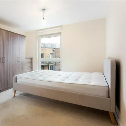 Image 6 - Lockwood House, Harry Zeital Way, London, E5 9RP, United Kingdom - Apartment for sale