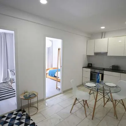 Image 3 - Nómada, Avenida Visconde de Valmor 56, 1050-154 Lisbon, Portugal - Apartment for rent