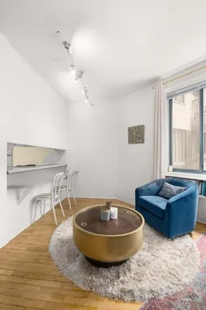 Image 3 - 173 Perry Street, New York, NY 10014, USA - Apartment for sale