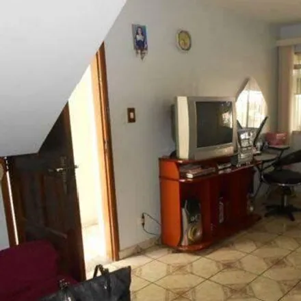 Rent this 2 bed house on Avenida Senador Vergueiro in Rudge Ramos, São Bernardo do Campo - SP