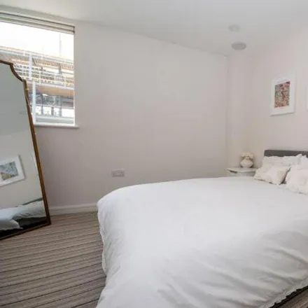 Image 6 - Maple Avenue, Leigh on Sea, SS9 1DL, United Kingdom - Apartment for sale