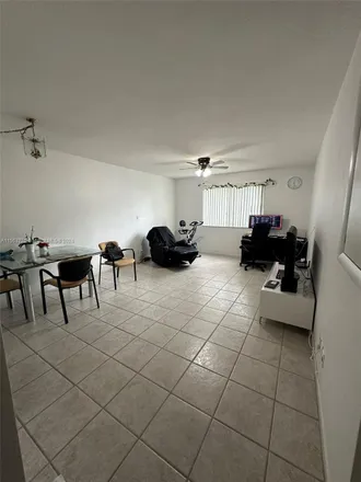 Image 2 - 1821 Northeast 62nd Street - Condo for rent