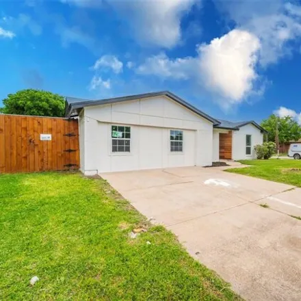 Image 3 - 653 Thompson Street, Everman, Tarrant County, TX 76140, USA - House for sale