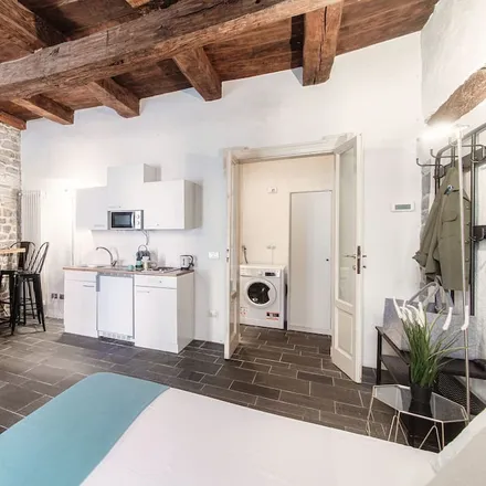 Rent this studio apartment on Via Giuseppe Rovelli 41