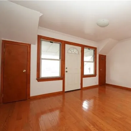 Image 9 - 34 71st St, Brooklyn, New York, 11209 - House for sale