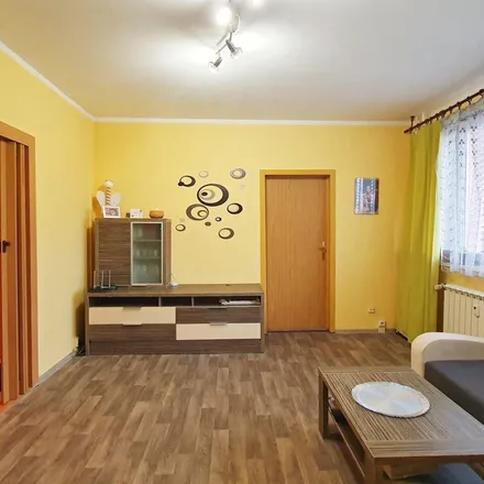 Rent this 2 bed apartment on Technické muzeum Tatra in Obránců míru, 742 21 Kopřivnice