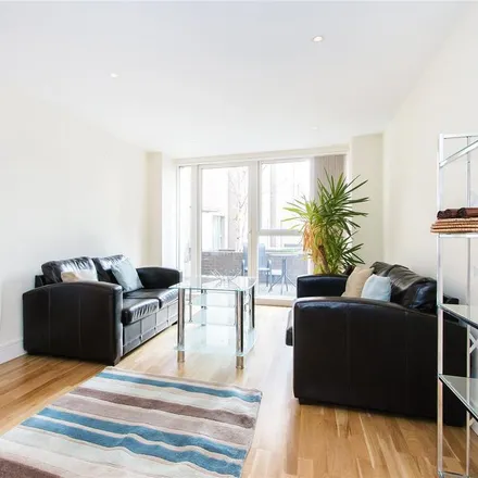 Rent this 2 bed apartment on 5 Bear Lane in Bankside, London